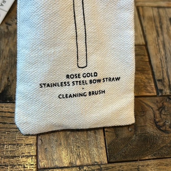 Sippin’ Pretty Rose Gold Stainless Steel Bow Straw with Cleaning Brush NWT - Picture 2 of 6